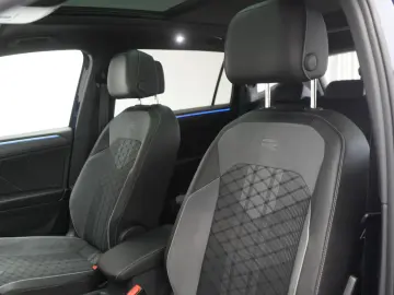 VW Tiguan Allspace 2.0TSI R-Line STHZ 360 Kamera