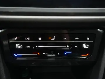 VW Tiguan Allspace 2.0TSI R-Line STHZ 360 Kamera