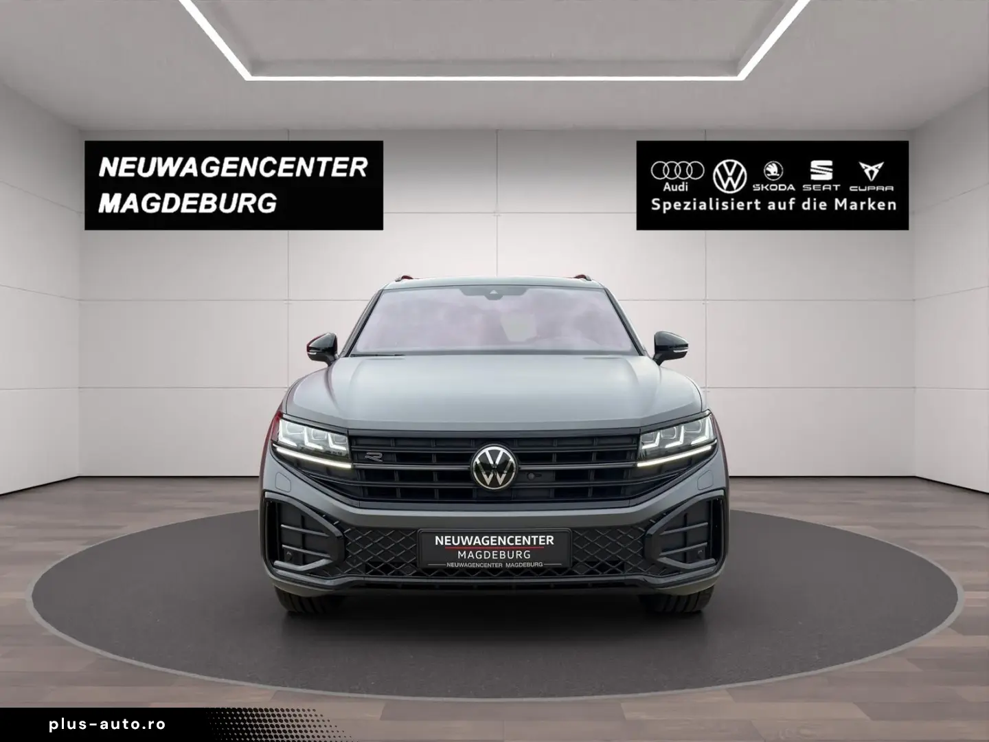VW Touareg 3.0V6 TDI R-LINE DSG 4x4 NACHTISCHT LUFT