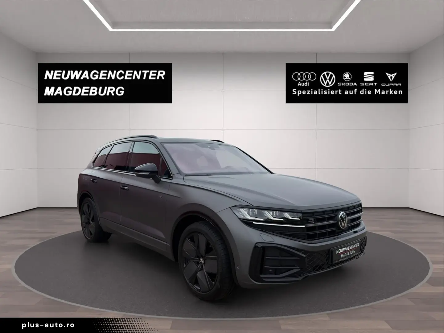 VW Touareg 3.0V6 TDI R-LINE DSG 4x4 NACHTISCHT LUFT