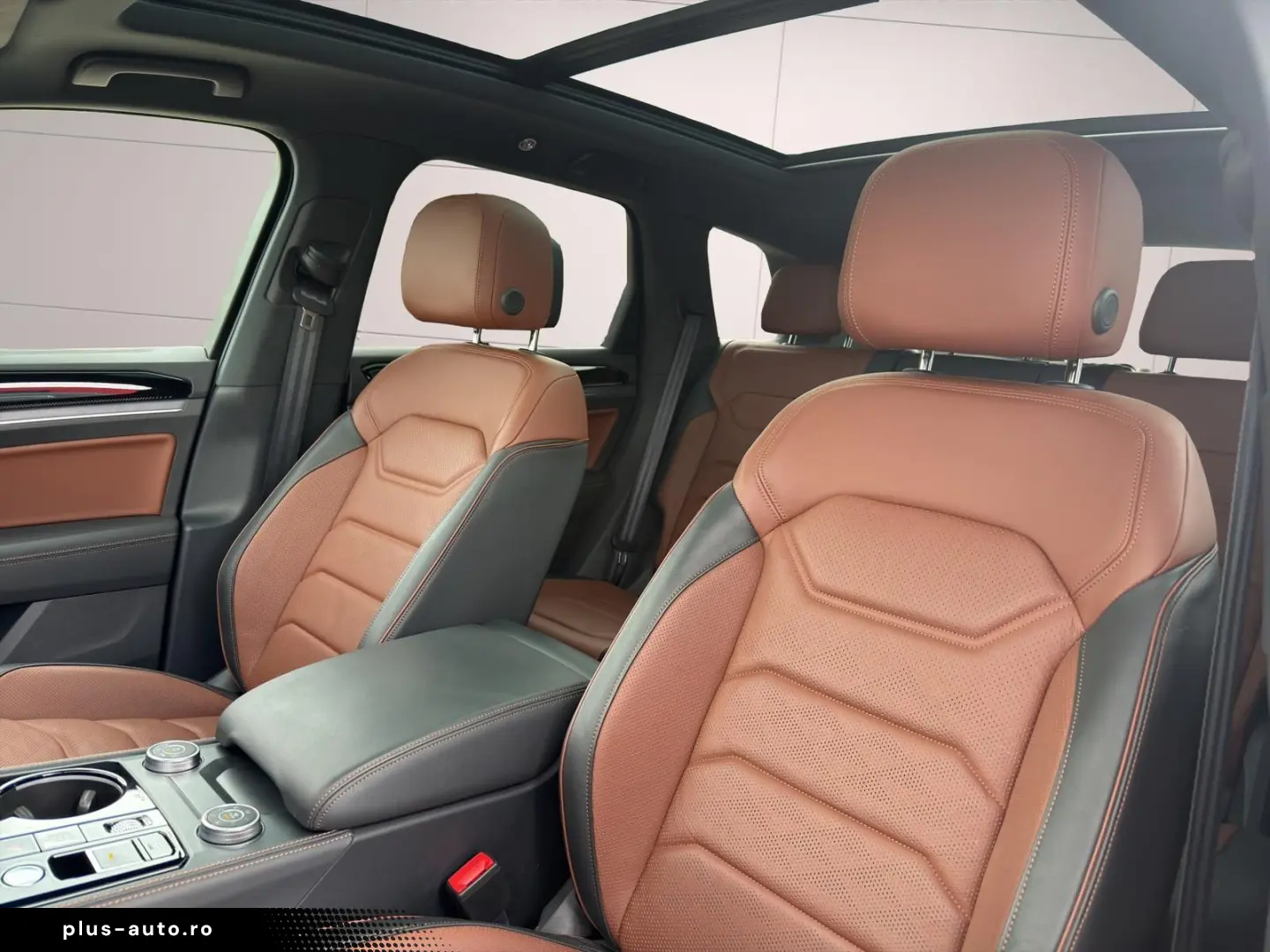 VW Touareg 3.0V6 TDI R-LINE DSG 4x4 NACHTISCHT LUFT