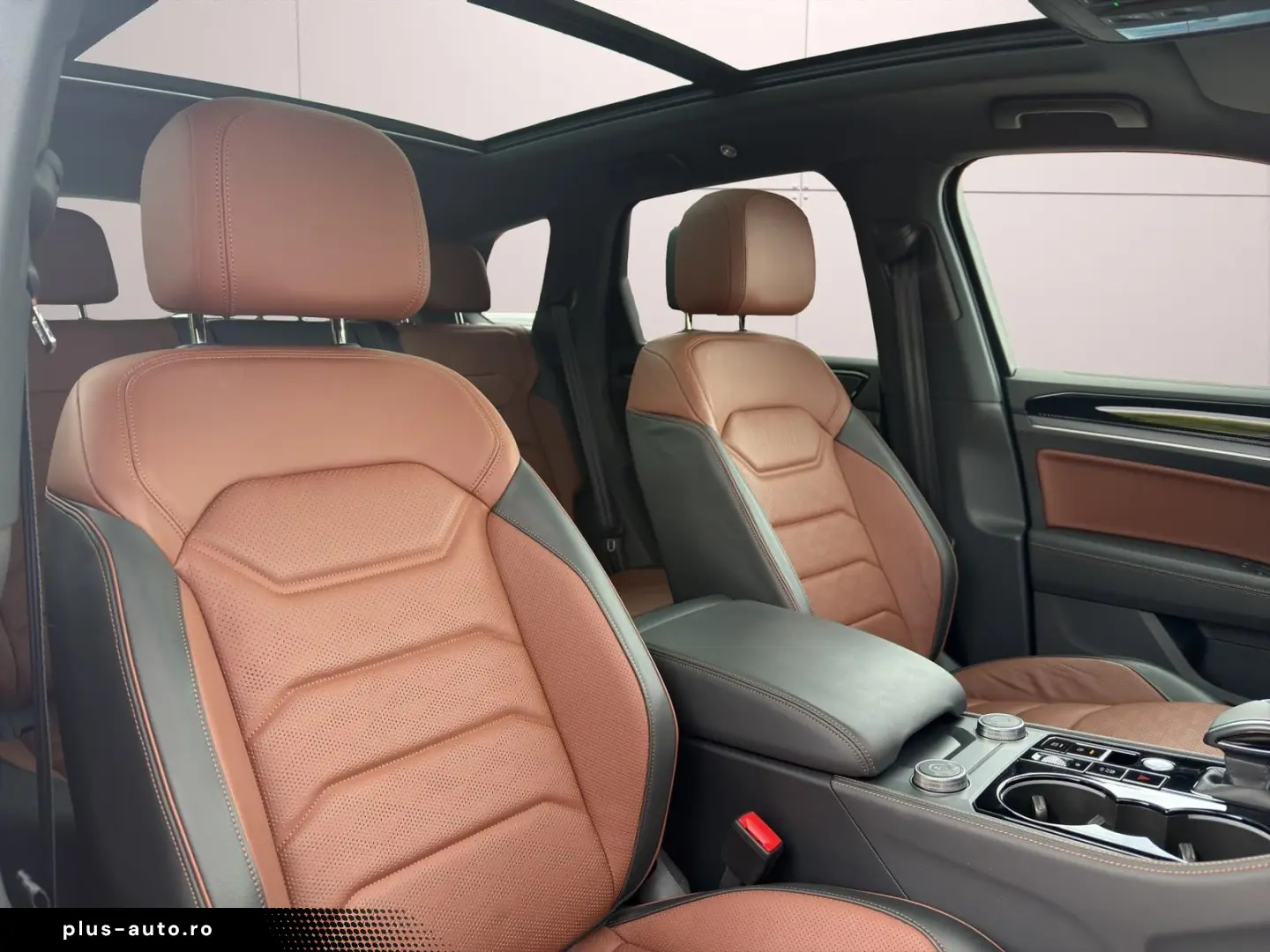 VW Touareg 3.0V6 TDI R-LINE DSG 4x4 NACHTISCHT LUFT