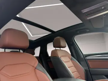 VW Touareg 3.0V6 TDI R-LINE DSG 4x4 NACHTISCHT LUFT