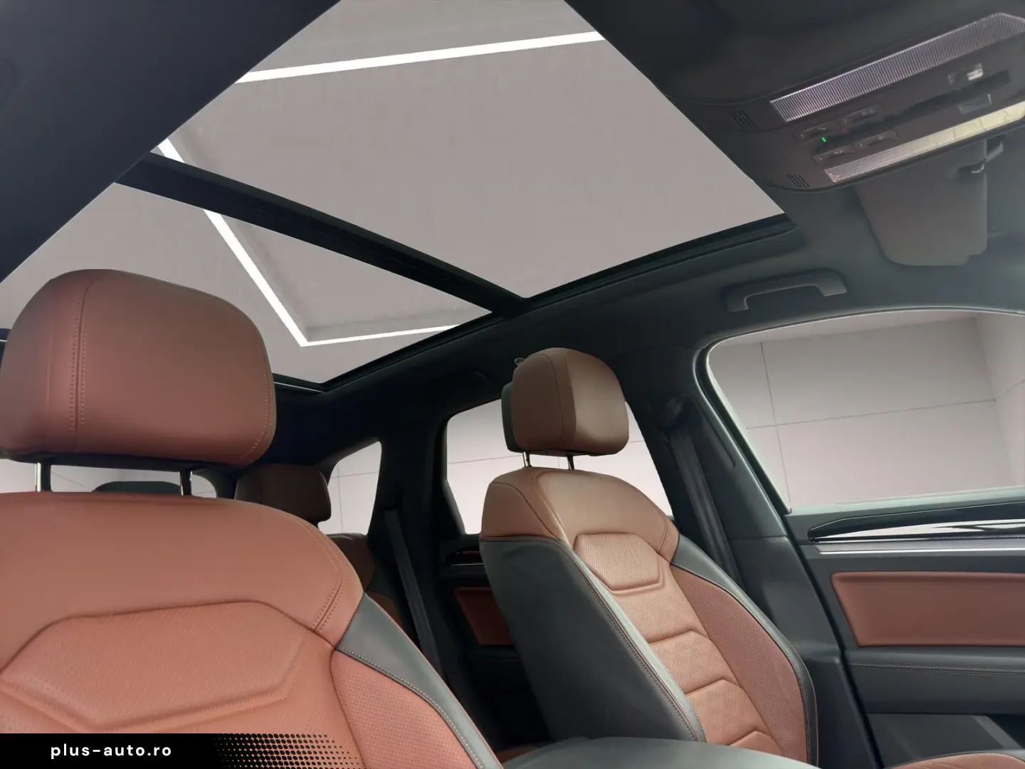 VW Touareg 3.0V6 TDI R-LINE DSG 4x4 NACHTISCHT LUFT