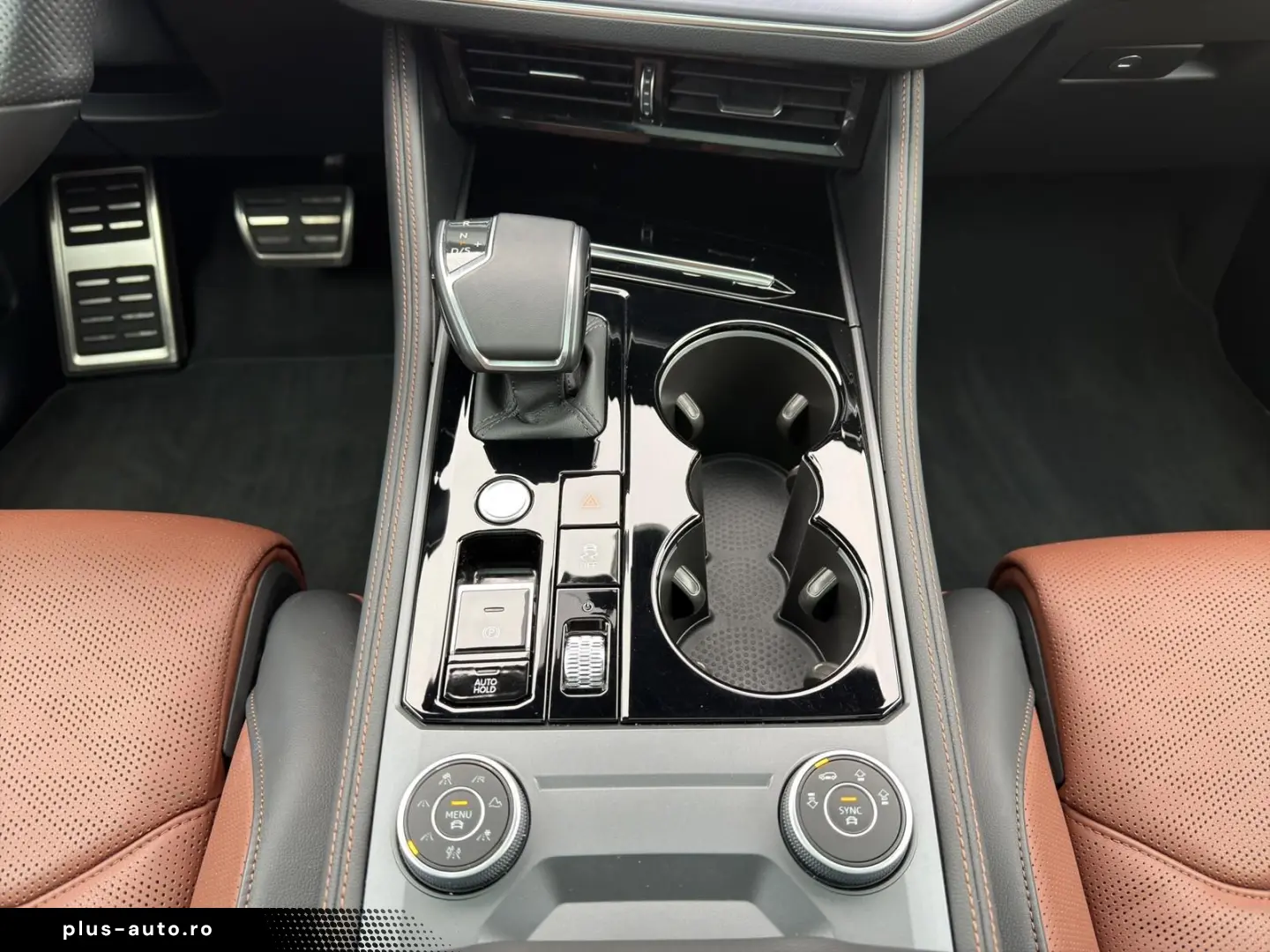 VW Touareg 3.0V6 TDI R-LINE DSG 4x4 NACHTISCHT LUFT