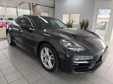 PORSCHE Panamera 4 1.Hand Panorama Leder Kamera Garantie