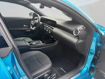 MERCEDES-BENZ CLA 200 Coupé AMG NIGHT AHK KAMERA SPU…
