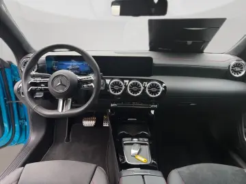 MERCEDES-BENZ CLA 200 Coupé AMG NIGHT AHK KAMERA SPU…