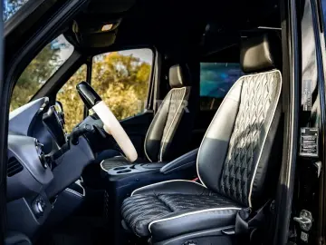 MERCEDES-BENZ Sprinter 319 CDI V6 3.0 VIP Tourismus 8 1 LED