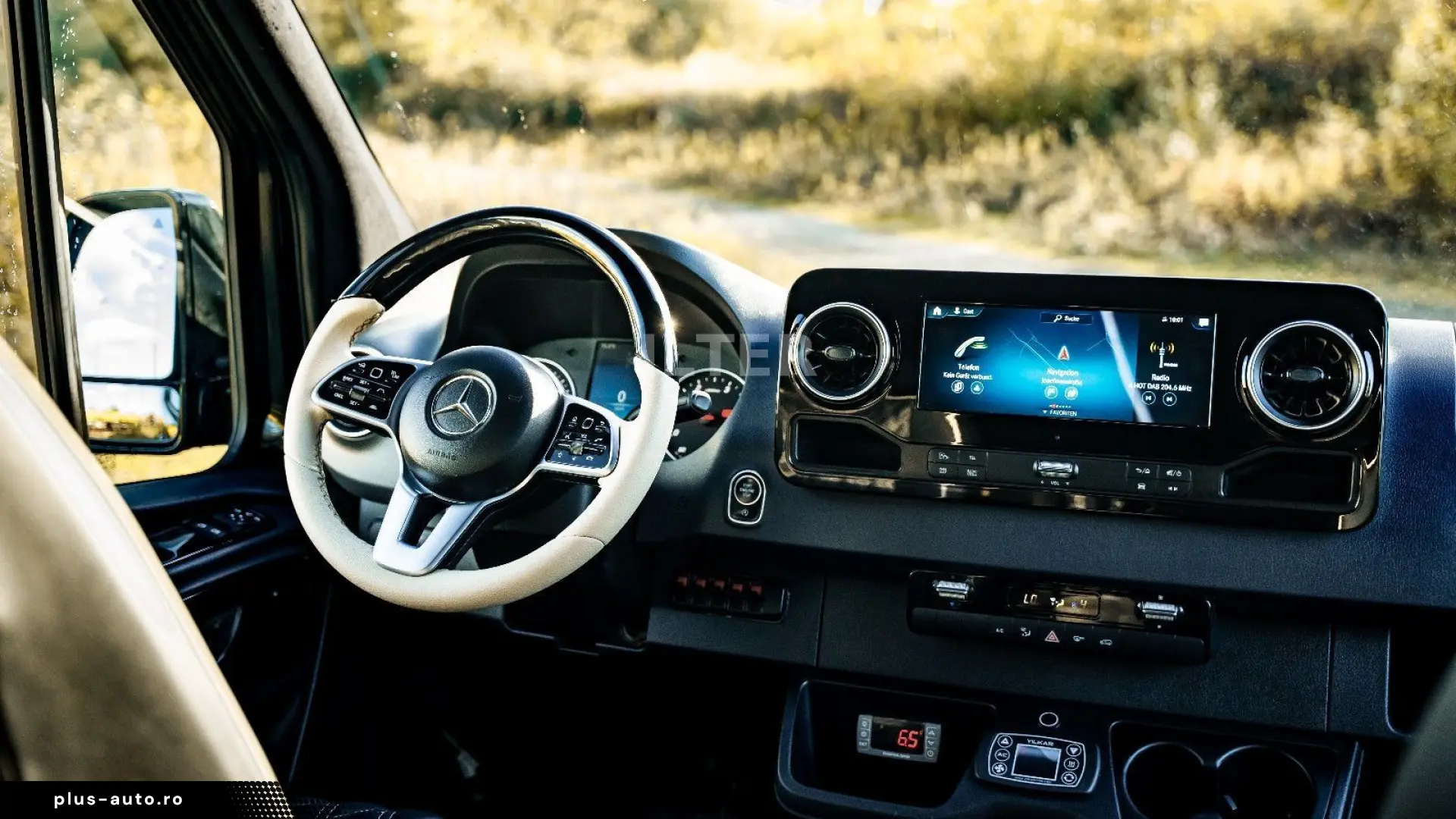 MERCEDES-BENZ Sprinter 319 CDI V6 3.0 VIP Tourismus 8 1 LED
