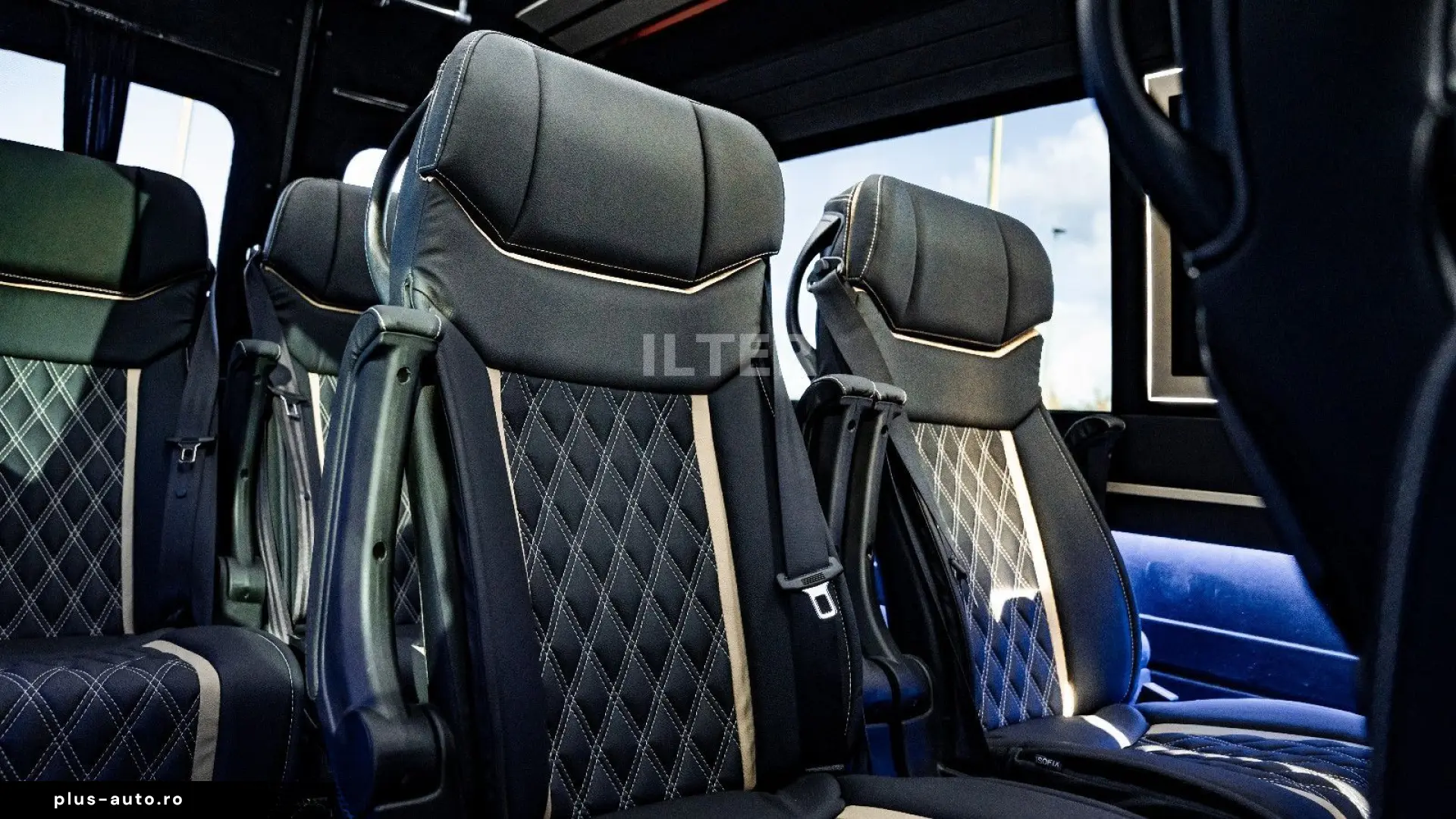 MERCEDES-BENZ Sprinter 319 CDI V6 3.0 VIP Tourismus 8 1 LED