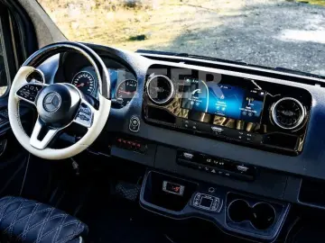 MERCEDES-BENZ Sprinter 319 CDI V6 3.0 VIP Tourismus 8 1 LED