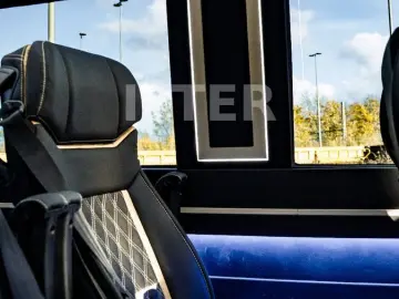 MERCEDES-BENZ Sprinter 319 CDI V6 3.0 VIP Tourismus 8 1 LED