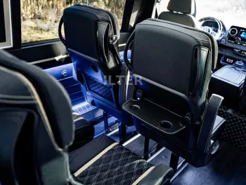 MERCEDES-BENZ Sprinter 319 CDI V6 3.0 VIP Tourismus 8 1 LED