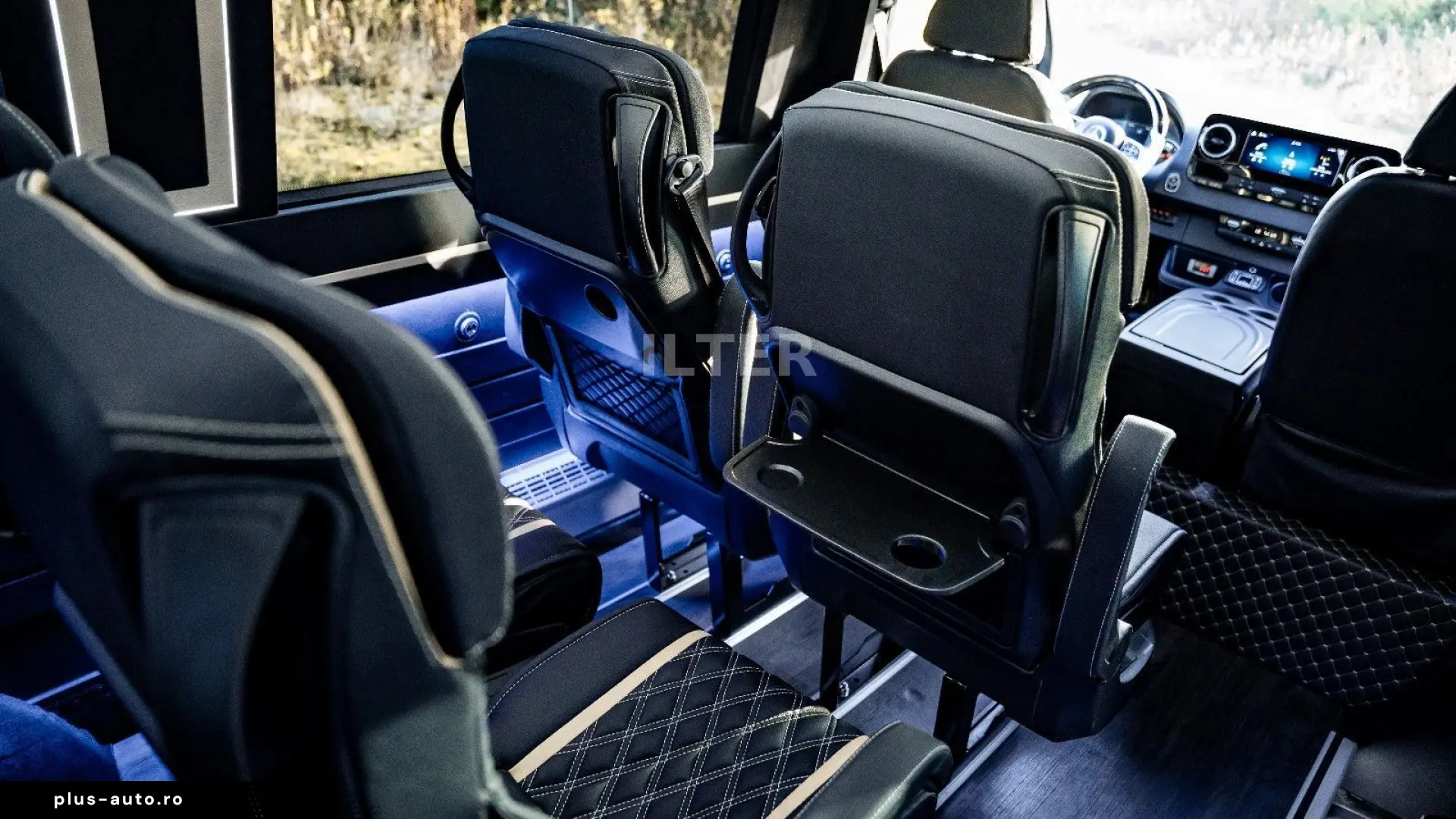MERCEDES-BENZ Sprinter 319 CDI V6 3.0 VIP Tourismus 8 1 LED