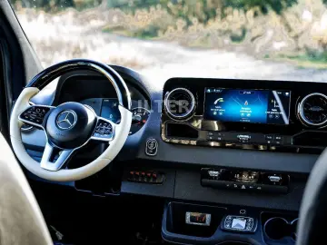 MERCEDES-BENZ Sprinter 319 CDI V6 3.0 VIP Tourismus 8 1 LED