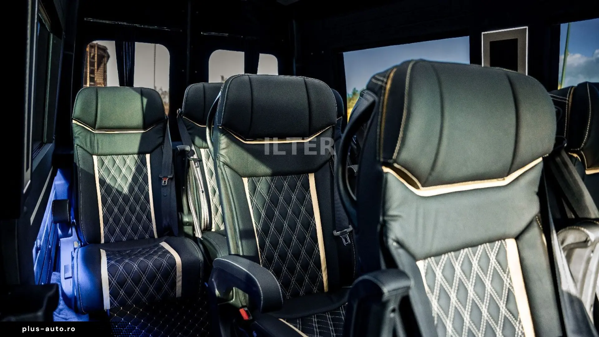MERCEDES-BENZ Sprinter 319 CDI V6 3.0 VIP Tourismus 8 1 LED