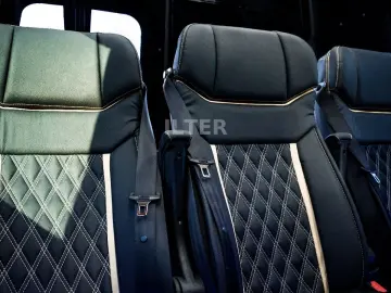 MERCEDES-BENZ Sprinter 319 CDI V6 3.0 VIP Tourismus 8 1 LED