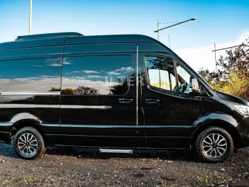 MERCEDES-BENZ Sprinter 319 CDI V6 3.0 VIP Tourismus 8 1 LED