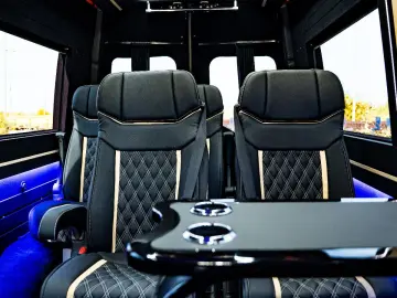 MERCEDES-BENZ Sprinter 319 CDI V6 3.0 VIP Tourismus 8 1 L2H2