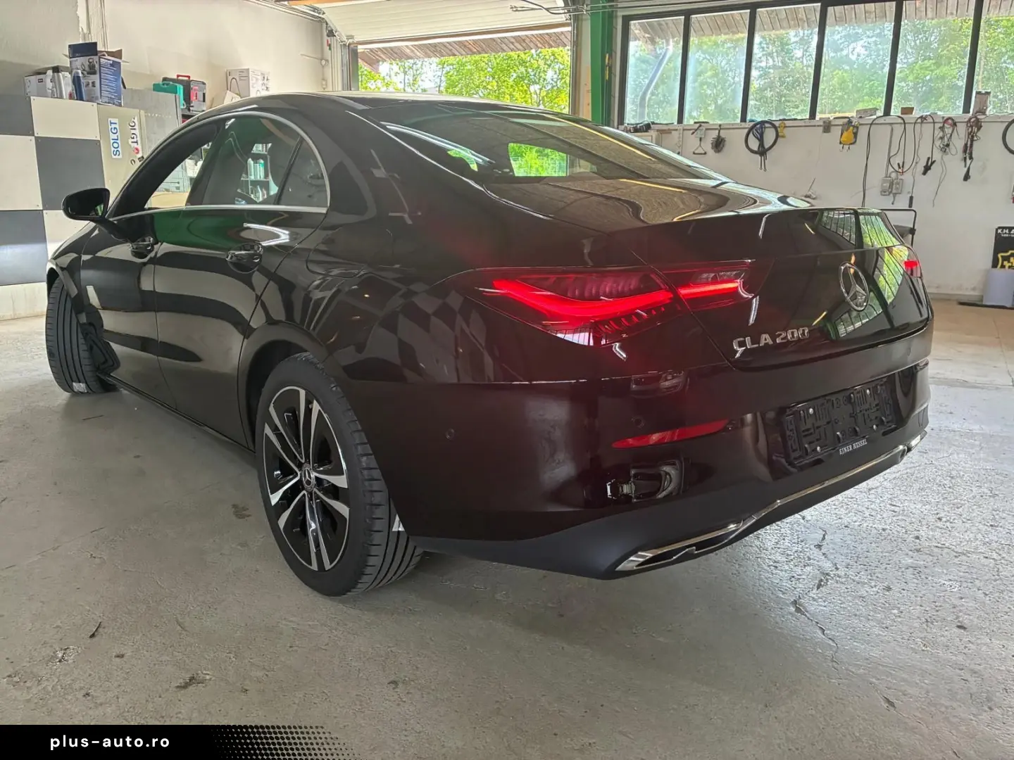 MERCEDES-BENZ CLA 200