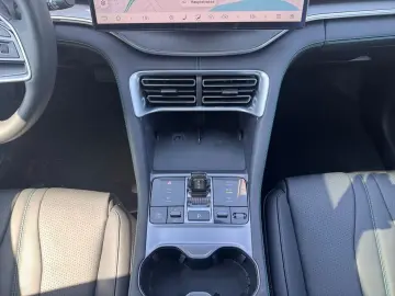 BYD Seal U DM-i DESIGN PHEV 1.5 238KW PHEV NAVI KLIM