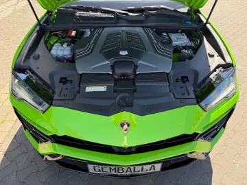 LAMBORGHINI URUS 4.0 V8  PEARL CAPSULE EDITION  B&O 3D
