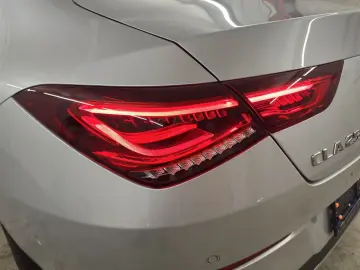 MERCEDES-BENZ CLA 250 8G-DCT Navi LED-Schein Alu Leder