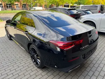 MERCEDES-BENZ CLA 250 e  AMG 19