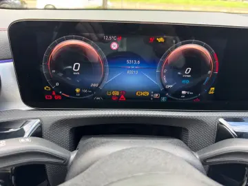 MERCEDES-BENZ CLA 250 e  AMG 19