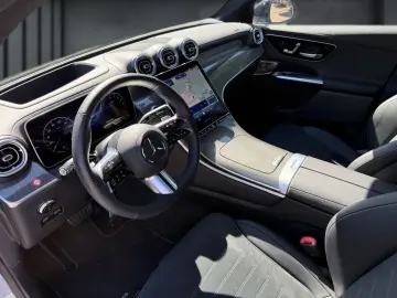 MERCEDES-BENZ GLC 300 de 4M AMG PANO HUD BURMESTER