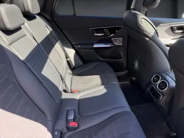 MERCEDES-BENZ GLC 300 de 4M AMG PANO HUD BURMESTER