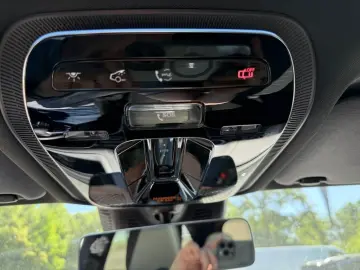 MERCEDES-BENZ GLC 300 de 4M AMG PANO HUD BURMESTER