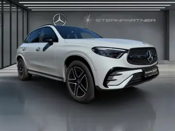 MERCEDES-BENZ GLC 300 de 4M AMG PANO HUD BURMESTER