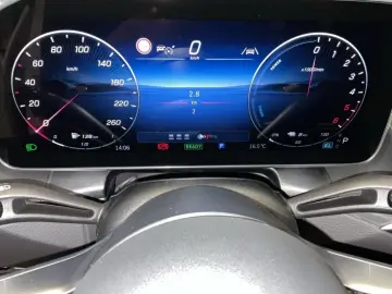MERCEDES-BENZ GLC 300 de 4M AMG DIGITAL PANO DISTRON…