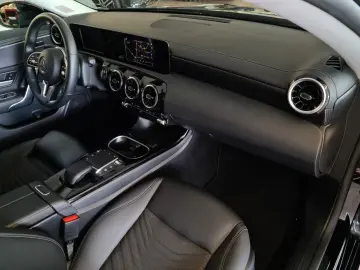 MERCEDES-BENZ CLA 200 4Matic 8G DCT - NIGHT - CAM - 8x ALU