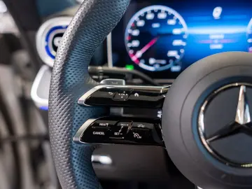MERCEDES-BENZ CLE 450 4M Coupé AMG Sport Premium NIG…