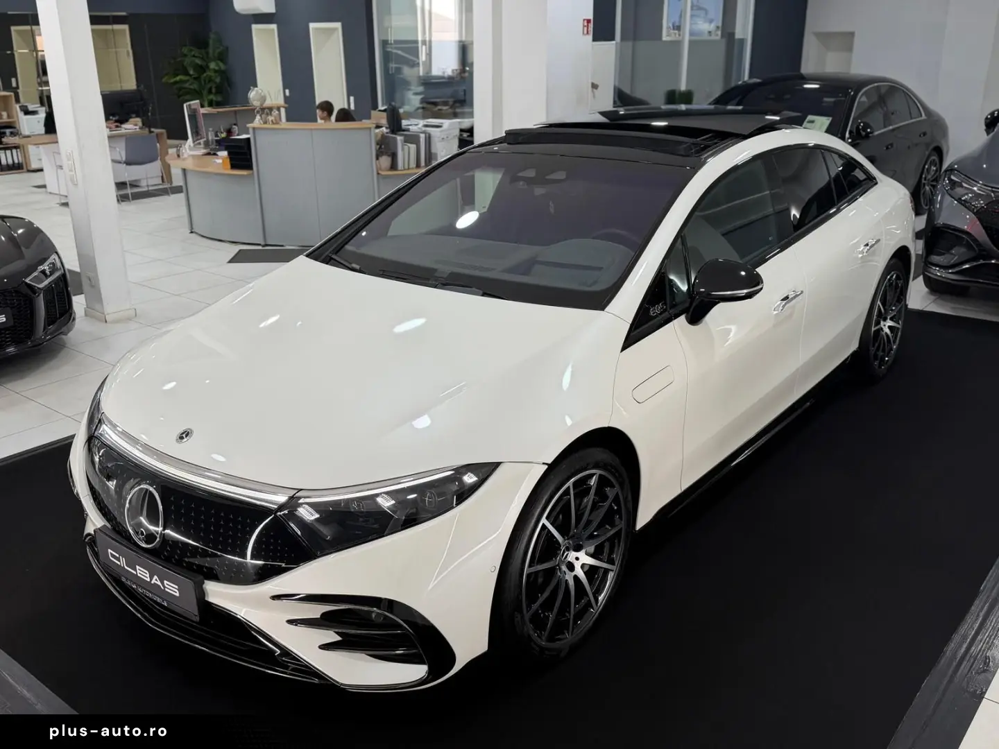 MERCEDES-BENZ EQS 580 4M AMG-LINE HYPER PANO 360 AHK MASSAGE