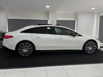 MERCEDES-BENZ EQS 580 4M AMG-LINE HYPER PANO 360 AHK MASSAGE