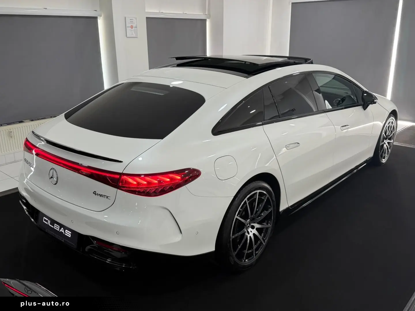 MERCEDES-BENZ EQS 580 4M AMG-LINE HYPER PANO 360 AHK MASSAGE