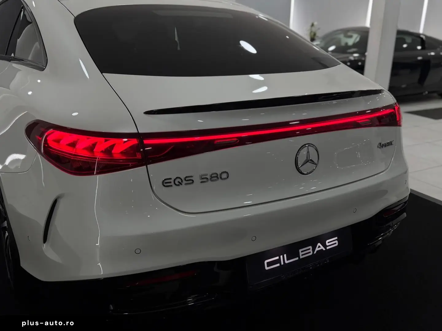 MERCEDES-BENZ EQS 580 4M AMG-LINE HYPER PANO 360 AHK MASSAGE
