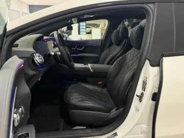 MERCEDES-BENZ EQS 580 4M AMG-LINE HYPER PANO 360 AHK MASSAGE