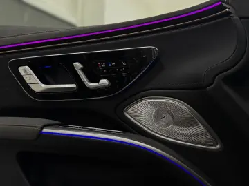 MERCEDES-BENZ EQS 580 4M AMG-LINE HYPER PANO 360 AHK MASSAGE