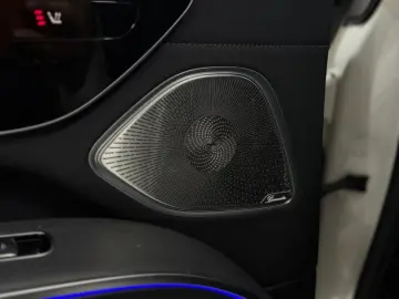 MERCEDES-BENZ EQS 580 4M AMG-LINE HYPER PANO 360 AHK MASSAGE