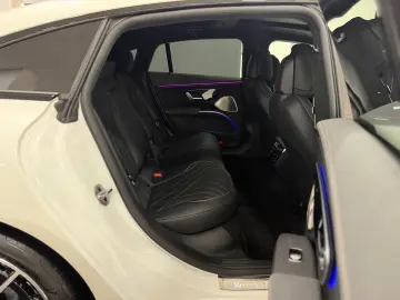 MERCEDES-BENZ EQS 580 4M AMG-LINE HYPER PANO 360 AHK MASSAGE