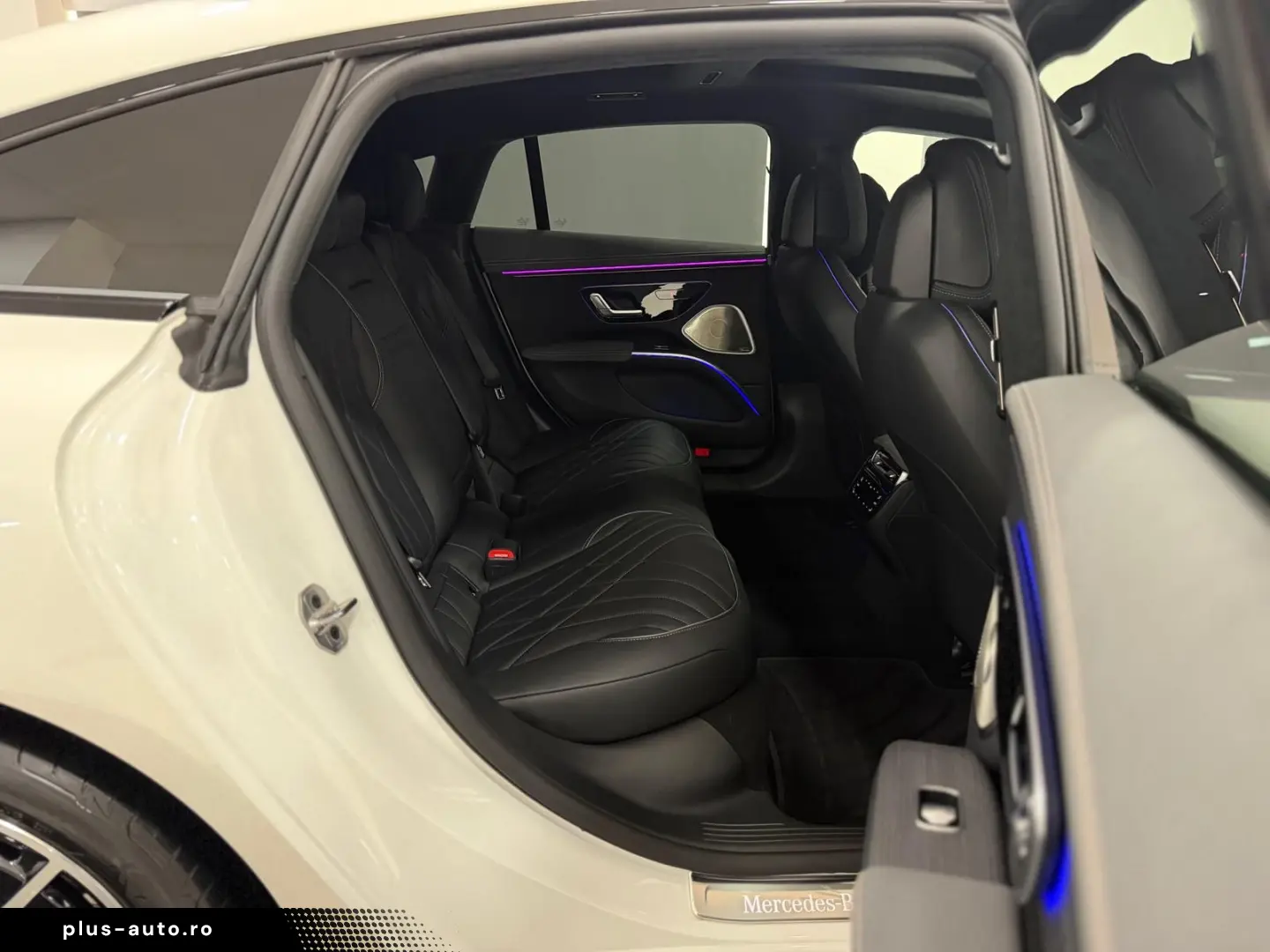 MERCEDES-BENZ EQS 580 4M AMG-LINE HYPER PANO 360 AHK MASSAGE