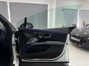 MERCEDES-BENZ EQS 580 4M AMG-LINE HYPER PANO 360 AHK MASSAGE