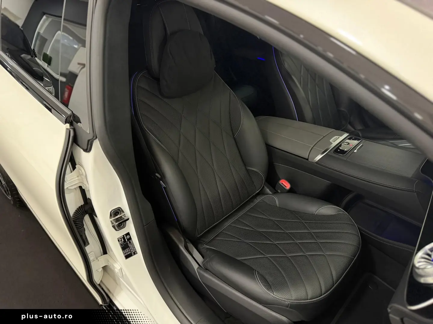 MERCEDES-BENZ EQS 580 4M AMG-LINE HYPER PANO 360 AHK MASSAGE