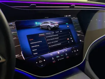 MERCEDES-BENZ EQS 580 4M AMG-LINE HYPER PANO 360 AHK MASSAGE
