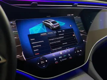 MERCEDES-BENZ EQS 580 4M AMG-LINE HYPER PANO 360 AHK MASSAGE